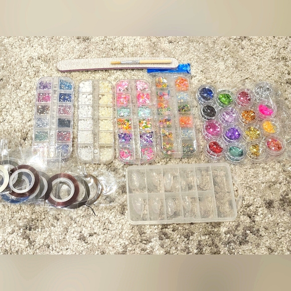 Nail Kit 💅 - Picture 6 of 13